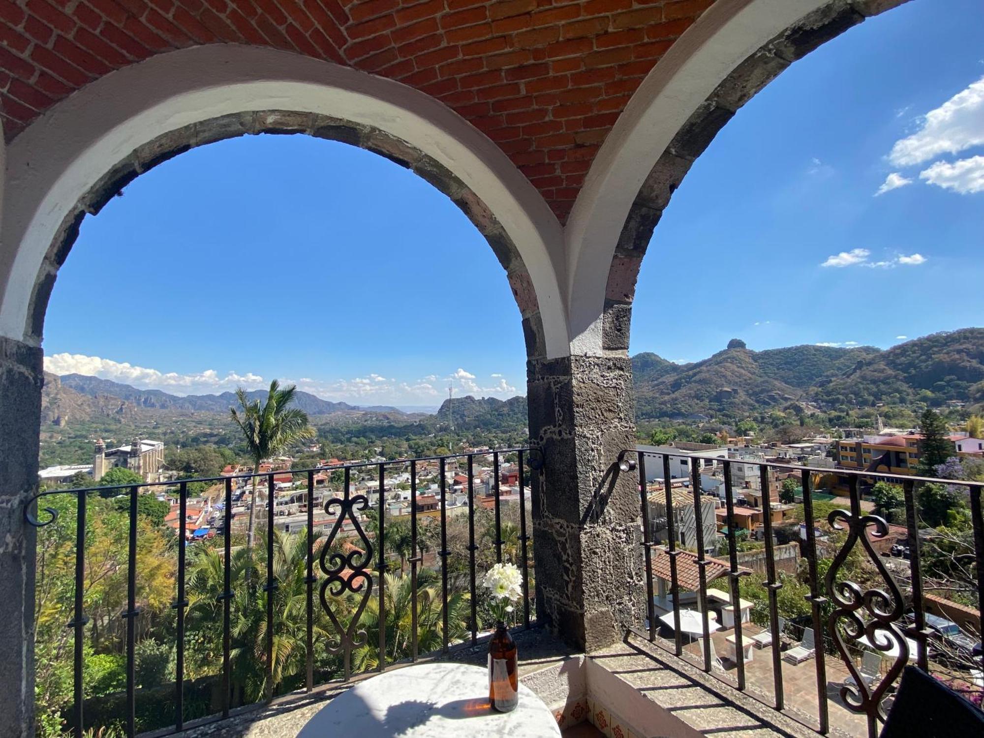 Posada Del Tepozteco - Hotel & Gallery Tepoztlán Exteriör bild